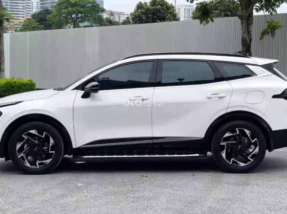Kia Sportage 2.0G Signature 2024 - Màu trắng nội thất da bò sang trọng đẳng cấp