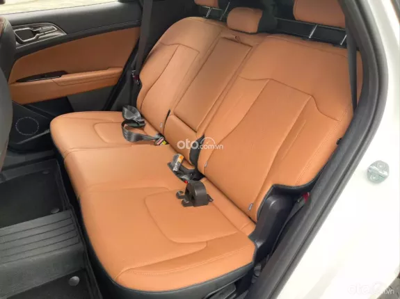 Kia Sportage 2.0G Signature 2024 - Màu trắng nội thất da bò sang trọng đẳng cấp