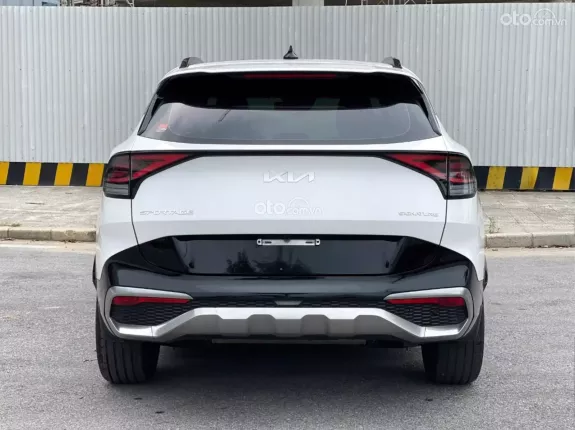 Kia Sportage 2.0G Signature 2024 - Màu trắng nội thất da bò sang trọng đẳng cấp