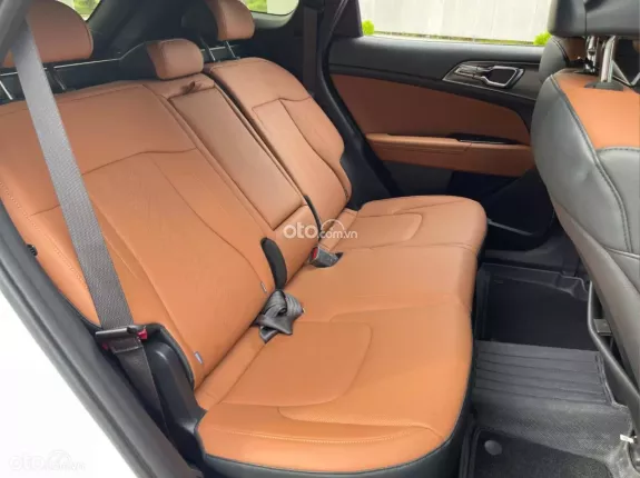 Kia Sportage 2.0G Signature 2024 - Màu trắng nội thất da bò sang trọng đẳng cấp