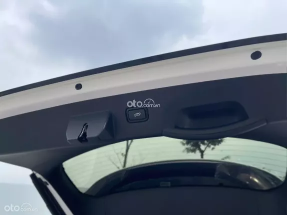 Kia Sportage 2.0G Signature 2024 - Màu trắng nội thất da bò sang trọng đẳng cấp