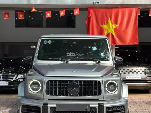 Mercedes-Benz AMG G63 4Matic 2021 - Xe màu xám nội thất đỏ