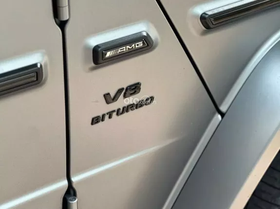 Mercedes-Benz AMG G63 4Matic 2021 - Xe màu xám nội thất đỏ