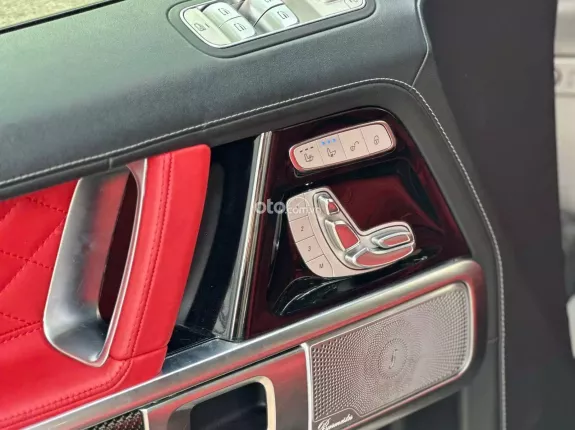Mercedes-Benz AMG G63 4Matic 2021 - Xe màu xám nội thất đỏ