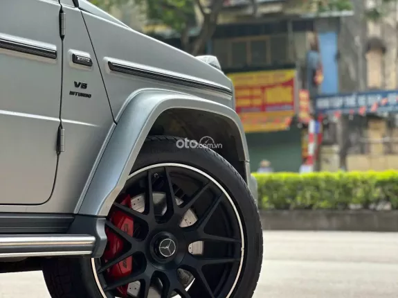 Mercedes-Benz AMG G63 4Matic 2021 - Xe màu xám nội thất đỏ