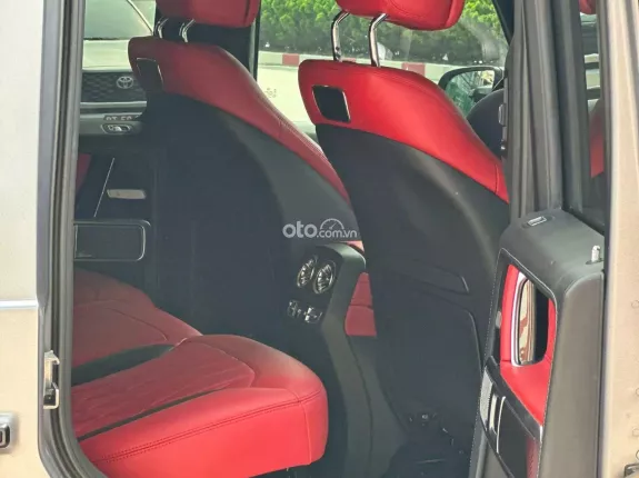 Mercedes-Benz AMG G63 4Matic 2021 - Xe màu xám nội thất đỏ