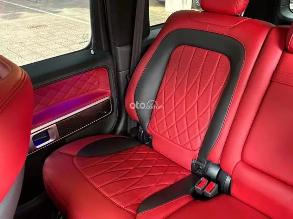 Mercedes-Benz AMG G63 4Matic 2021 - Xe màu xám nội thất đỏ