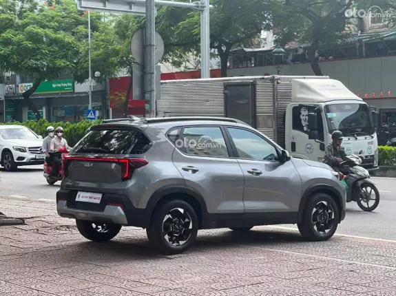 Kia Sonet 1.5 Deluxe 2025 - Xe đăng ký 2026