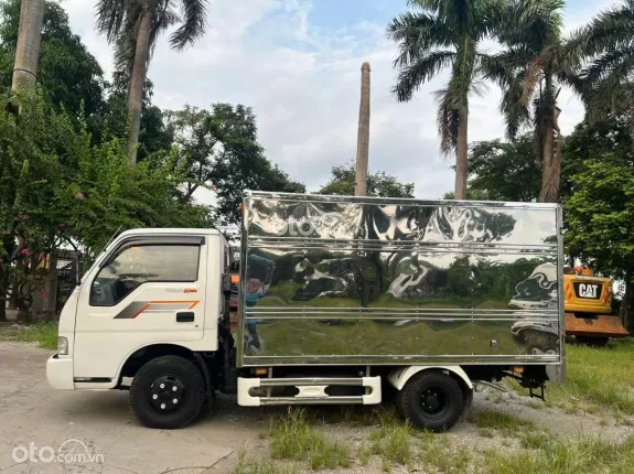 Kia K2700 2013 - Bán Kia K3000s thùng kín, sản xuất 2013 thùng 3m4, tải 1t2