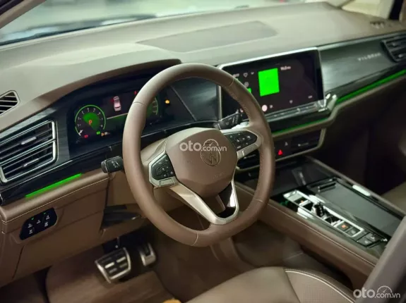 Volkswagen Viloran Luxury 2025 - Cam kết xe không đâm đụng, không ngập nước, không tua km