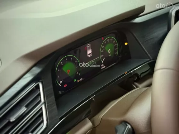 Volkswagen Viloran Luxury 2025 - Cam kết xe không đâm đụng, không ngập nước, không tua km