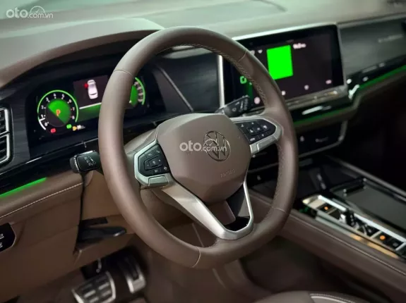 Volkswagen Viloran Luxury 2025 - Cam kết xe không đâm đụng, không ngập nước, không tua km