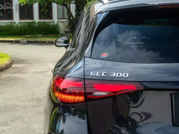 Mercedes-Benz GLC 300 4Matic 2024 - Mercedes GLC300 4Matic model 2025 siêu lướt 5.200km cực đẹp