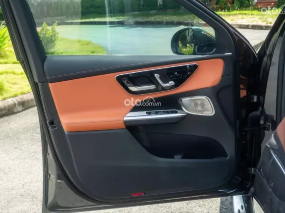 Mercedes-Benz GLC 300 4Matic 2024 - Mercedes GLC300 4Matic model 2025 siêu lướt 5.200km cực đẹp