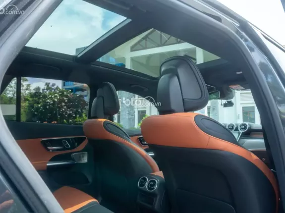 Mercedes-Benz GLC 300 4Matic 2024 - Mercedes GLC300 4Matic model 2025 siêu lướt 5.200km cực đẹp