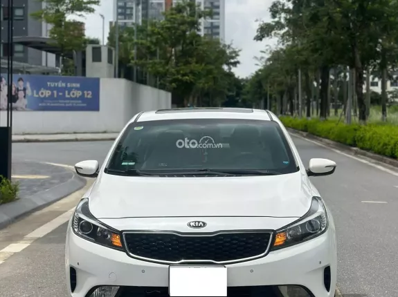 Kia Cerato 1.6 AT Luxury 2016 - Tư nhân chính chủ - Xe trang bị full công nghệ