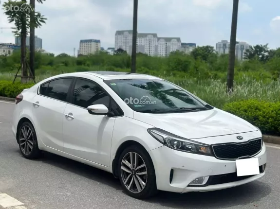 Kia Cerato 1.6 AT Luxury 2016 - Tư nhân chính chủ - Xe trang bị full công nghệ