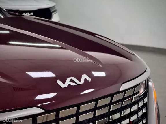 Kia Carnival 2.2D Signature 2023 - Model 2024 Full Options