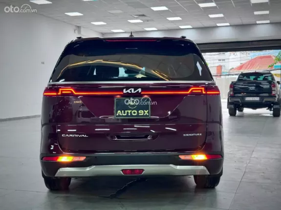Kia Carnival 2.2D Signature 2023 - Model 2024 Full Options