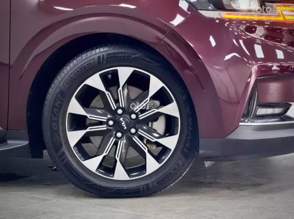 Kia Carnival 2.2D Signature 2023 - Model 2024 Full Options