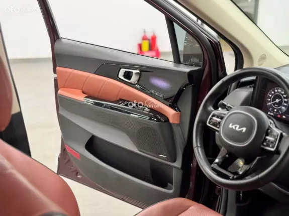 Kia Carnival 2.2D Signature 2023 - Model 2024 Full Options