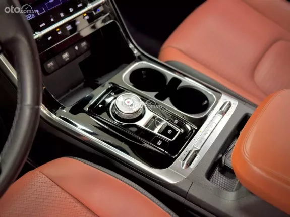 Kia Carnival 2.2D Signature 2023 - Model 2024 Full Options