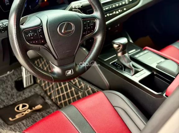 Lexus ES 250 F-Sport 2022 - Model 2023, tư nhân chính chủ, nhập Nhật nguyên chiếc