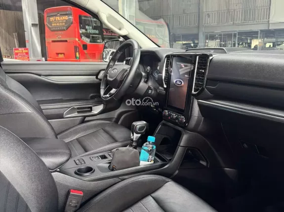 Ford Everest Sport 2.0 AT 4x2 2024 - FORD EVEREST 2024 SPORT_1 CHỦ ĐI ÍT_HỖ TRỢ TRẢ TRƯỚC 300tr