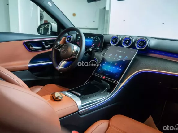 Mercedes-Benz C200 Avantgarde 2025 - Mercedes C200 Avantgarde 2025 siêu lướt cực đẹp