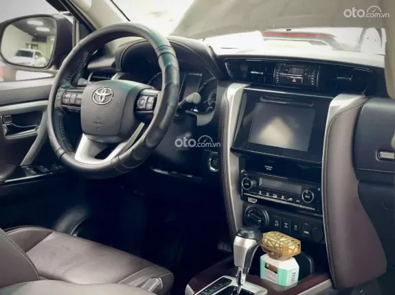 Toyota Fortuner 2.7 V 4X4 AT 2016 - Model 2017 Nhập Indo Bền Bỉ, Tiết Kiệm