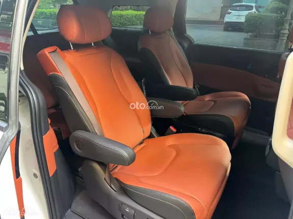 Kia Carnival 2.2D Premium 2025 - Full Premium Siêu Lướt Chỉ 15000km