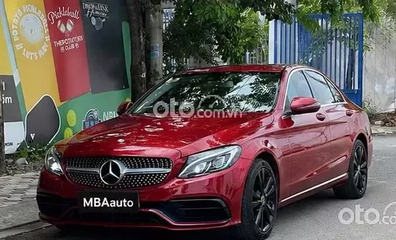Mercedes-Benz C250 Exclusive 2017 - Đỏ kem