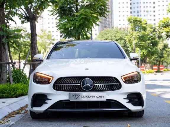 Mercedes-Benz E300 AMG 2021 - Tư nhân chính chủ, full options công nghệ hiện đại