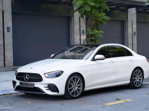Mercedes-Benz E300 AMG 2021 - Tư nhân chính chủ, full options công nghệ hiện đại