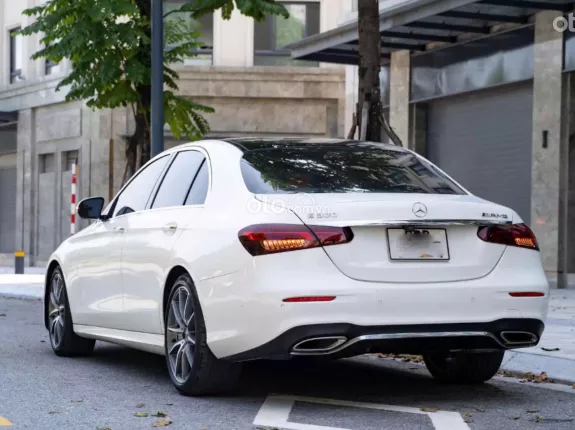 Mercedes-Benz E300 AMG 2021 - Tư nhân chính chủ, full options công nghệ hiện đại