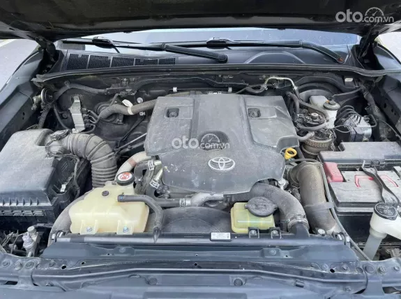 Toyota Hilux 2.4E 4×2 AT 2021 - Xe cực đầm, chất, giá tốt