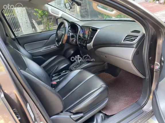 Mitsubishi Triton 4×2 AT 2019 - Đủ hồ sơ sang tên ngay, giá cực tốt