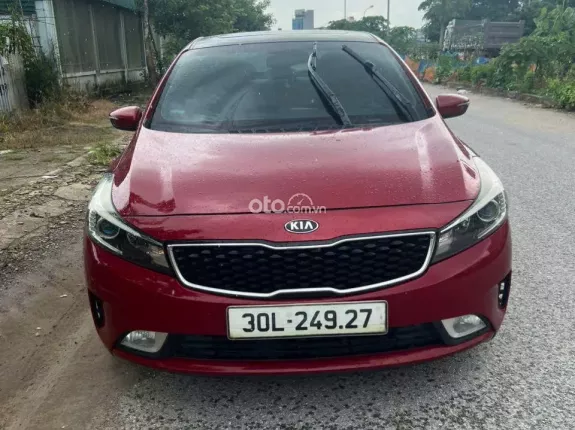 Kia Cerato 1.6 AT Deluxe 2018 - Xe cực đẹp, giá tốt xem tại Hà Nội