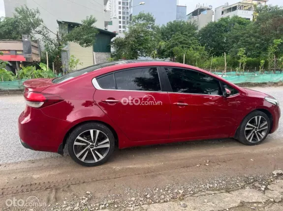 Kia Cerato 1.6 AT Deluxe 2018 - Xe cực đẹp, giá tốt xem tại Hà Nội