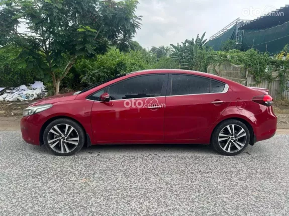 Kia Cerato 1.6 AT Deluxe 2018 - Xe cực đẹp, giá tốt xem tại Hà Nội