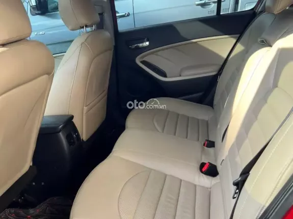 Kia Cerato 1.6 AT Deluxe 2018 - Xe cực đẹp, giá tốt xem tại Hà Nội