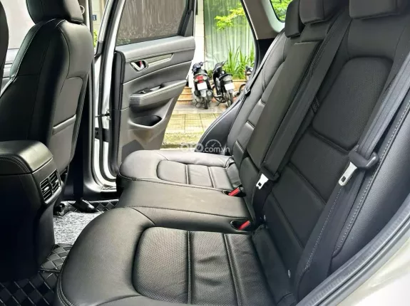 Mazda CX-5 2.0 Luxury 2025 - Siêu mới, odo 9000km siêu lướt