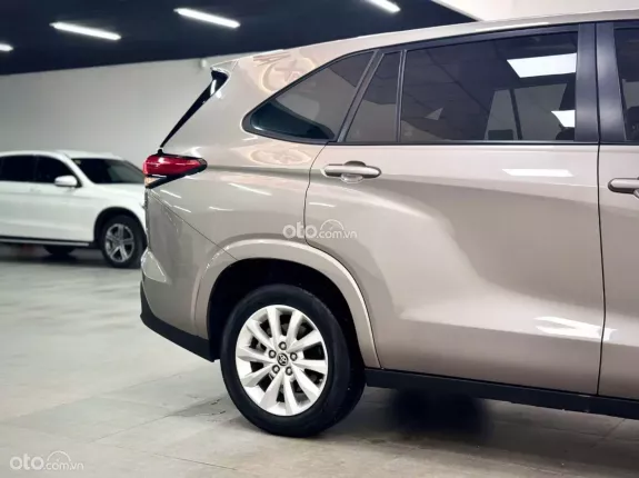 Toyota Innova Cross 2024 - Model 2025 siêu đẹp - Full lịch sử bảo dưỡng hãng
