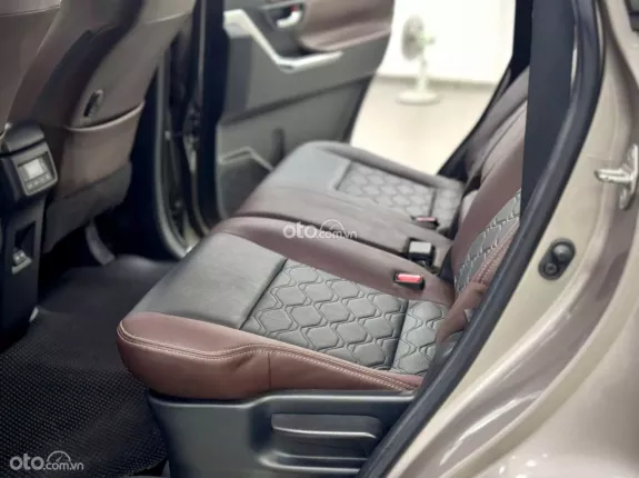 Toyota Innova Cross 2024 - Model 2025 siêu đẹp - Full lịch sử bảo dưỡng hãng