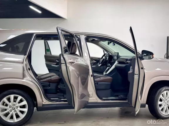 Toyota Innova Cross 2024 - Model 2025 siêu đẹp - Full lịch sử bảo dưỡng hãng
