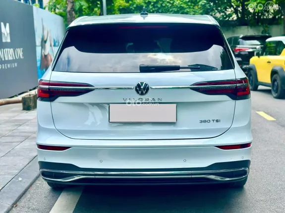 Volkswagen Viloran 2024 - Model 2025 siêu mới, tư nhân chính chủ, options miên man