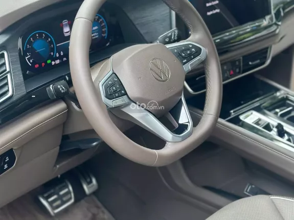 Volkswagen Viloran 2024 - Model 2025 siêu mới, tư nhân chính chủ, options miên man
