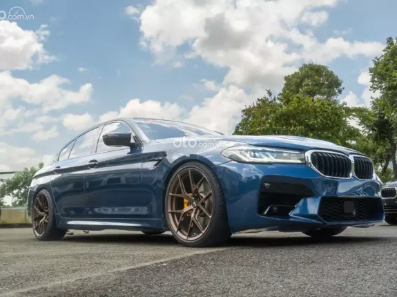 BMW 530i Luxury Line 2022 - BMW 520i Luxury 2022 up full M5 1 chủ cực đẹp