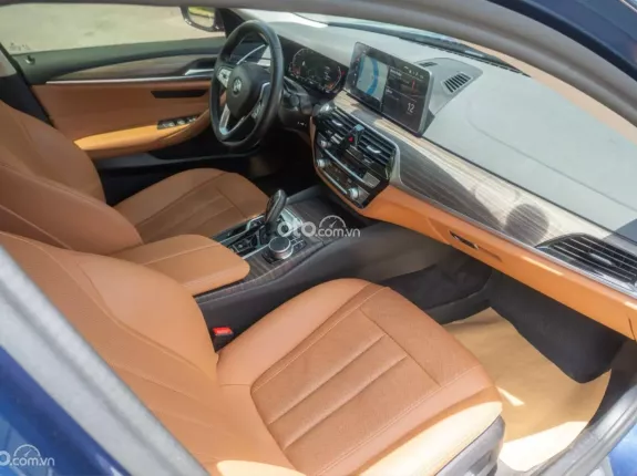 BMW 530i Luxury Line 2022 - BMW 520i Luxury 2022 up full M5 1 chủ cực đẹp