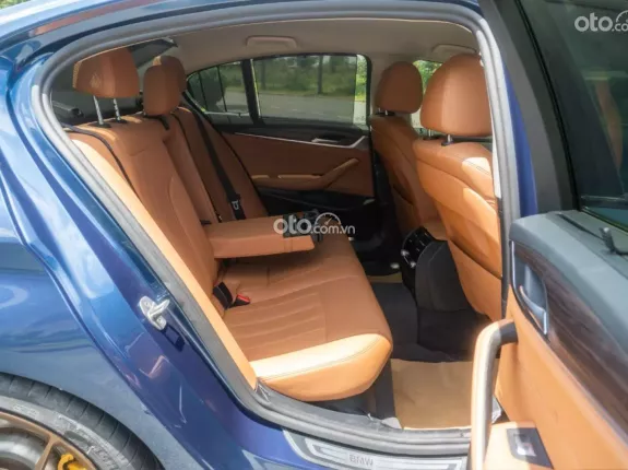 BMW 530i Luxury Line 2022 - BMW 520i Luxury 2022 up full M5 1 chủ cực đẹp